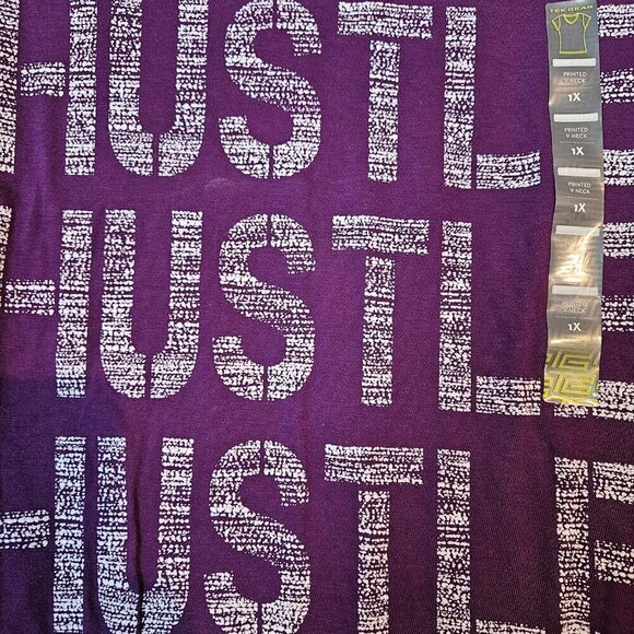 Tek Gear Dry Tek NWT V Neck Graphic Tee Hustle Hustle Hustle Size 1X - Picture 2 of 6